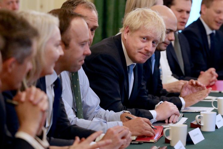 Business groups cheer government&rsquo;s change of tune on migration cap