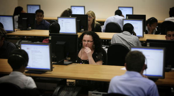 UK productivity drops for third quarter in a row as crisis continues