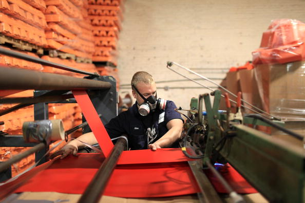 US June non-farm payroll job gains defy economists&rsquo; expectations