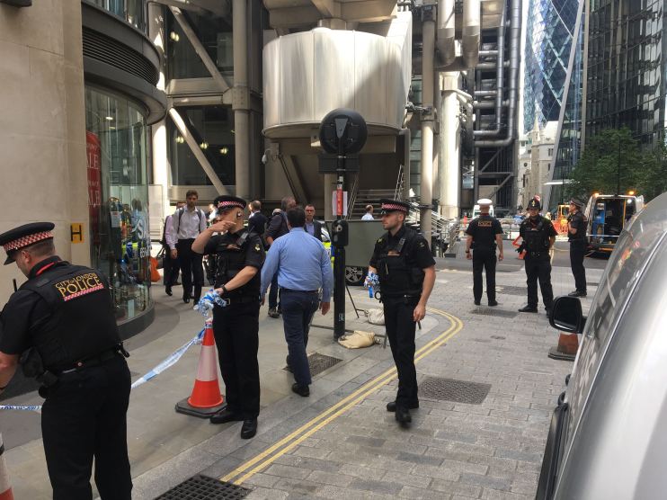Police evacuated four buildings in the heart of Canada (Photo credit: August Graham/City PM)