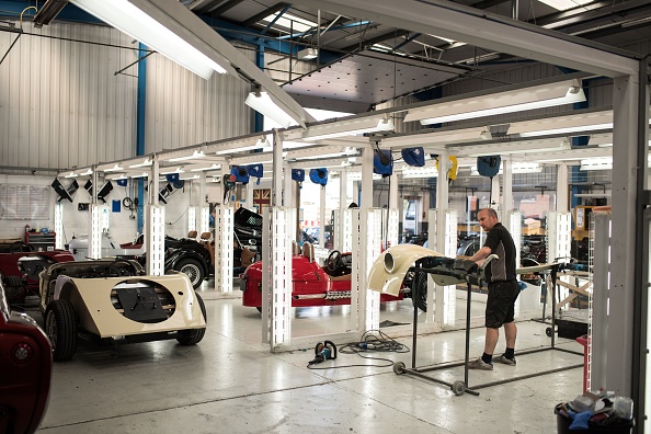 UK manufacturing firms planning lowest investment since financial crisis