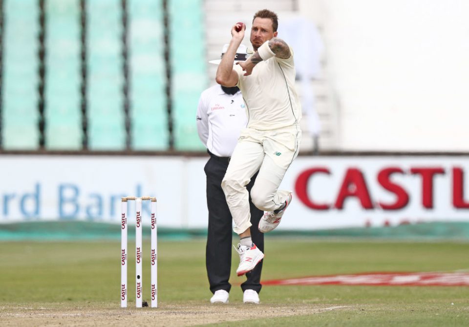 South Africa's Dale Steyn bowls during the fourth day of the first Cricket Test between South Africa and Sri Lanka at the Kingsmead Stadium in Durban on February 16, 2019. (Photo by Anesh DEBIKY / AFP) (Photo credit should read ANESH DEBIKY/AFP via Getty Images)