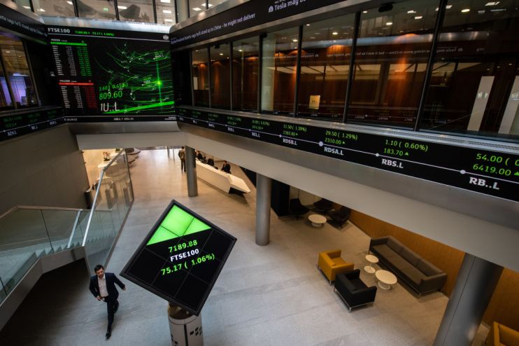 FTSE 100 London Stock Exchange trading floor