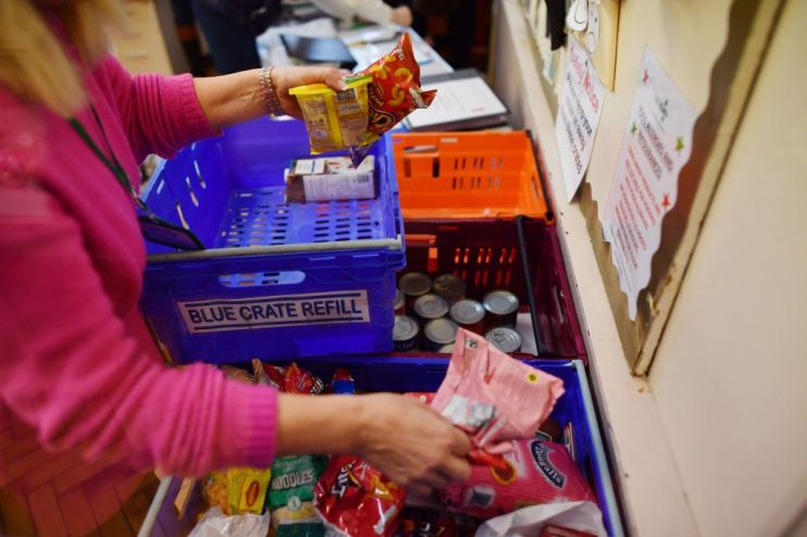 Two in five UK workers living payday to payday, says survey