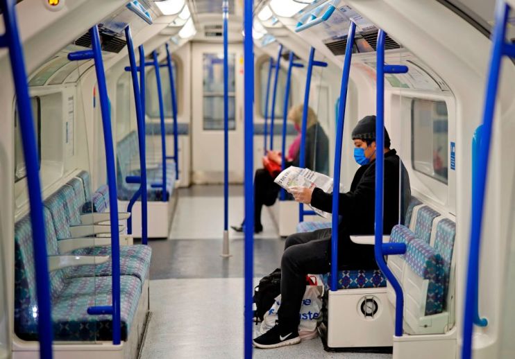 BRITAIN-HEALTH-VIRUS-TRANSPORT