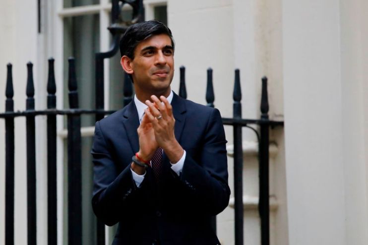 BRITAIN-HEALTH-VIRUS-CLAP