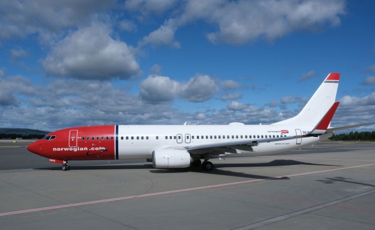 Norwegian Air says it needs more cash as losses mount