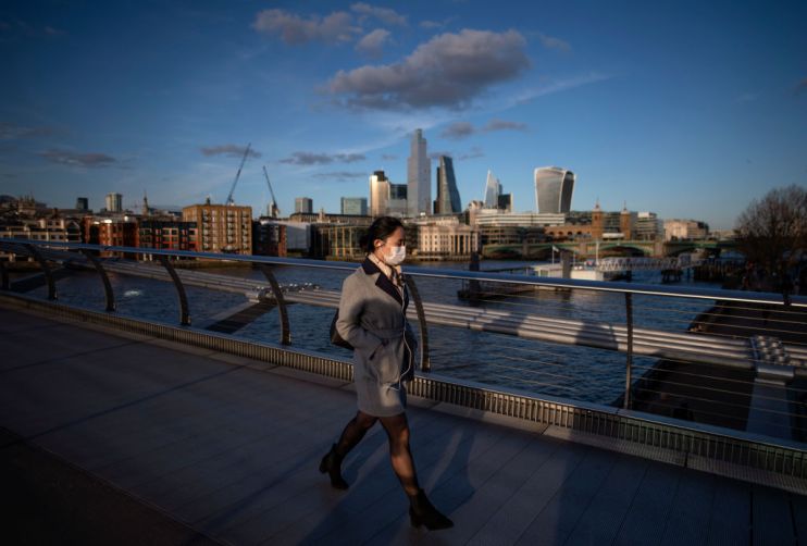 FTSE 100 drops as scientists warn UK at 'critical point'