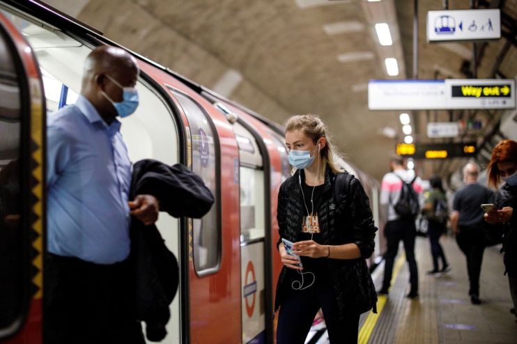 BRITAIN-HEALTH-VIRUS-TRANSPORT-TRAVEL