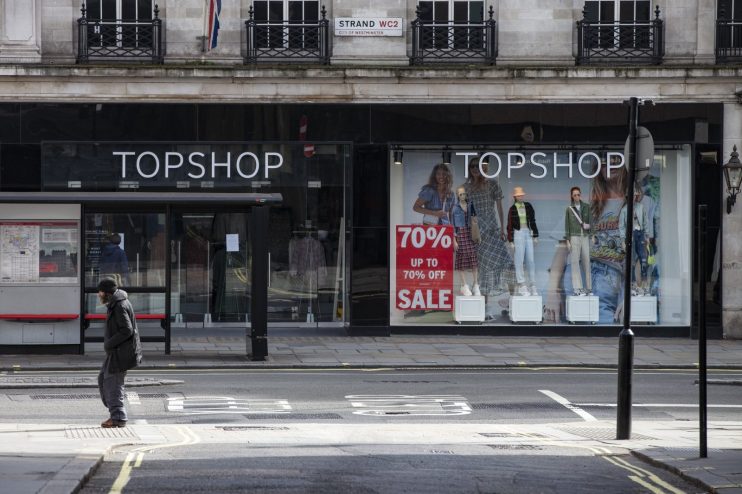 Mike Ashley &lsquo;offers Arcadia &pound;50m&rsquo; as crows circle retail group