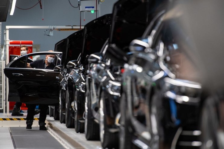 Mercedes-Benz AG Presents New Factory And S-Class Luxury Car