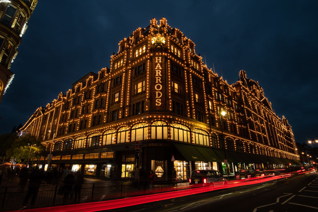London Prepares For The Festive Season