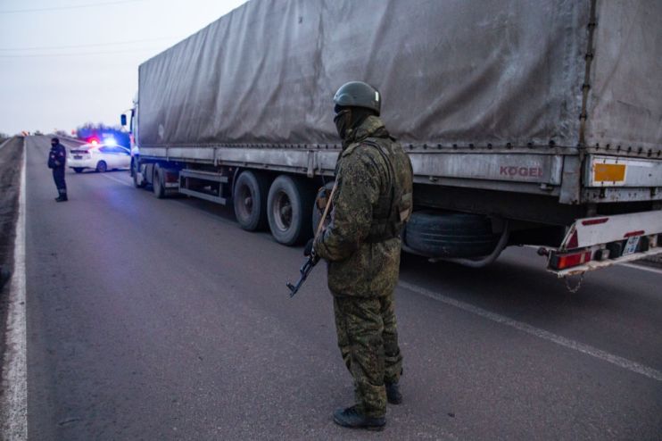 Vehicle with explosives inside discovered on bridge in Lugansk People's Republic
