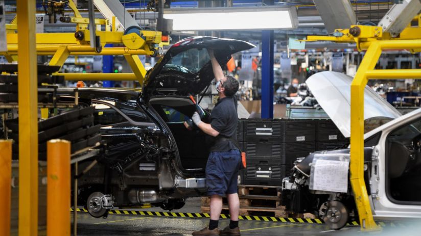 UK car manufacturers are facing &ldquo;global challenges&rdquo;, Jonathan Reynolds has warned, in the wake of Vauxhall owner Stellantis announcing plans to close its Luton plant.