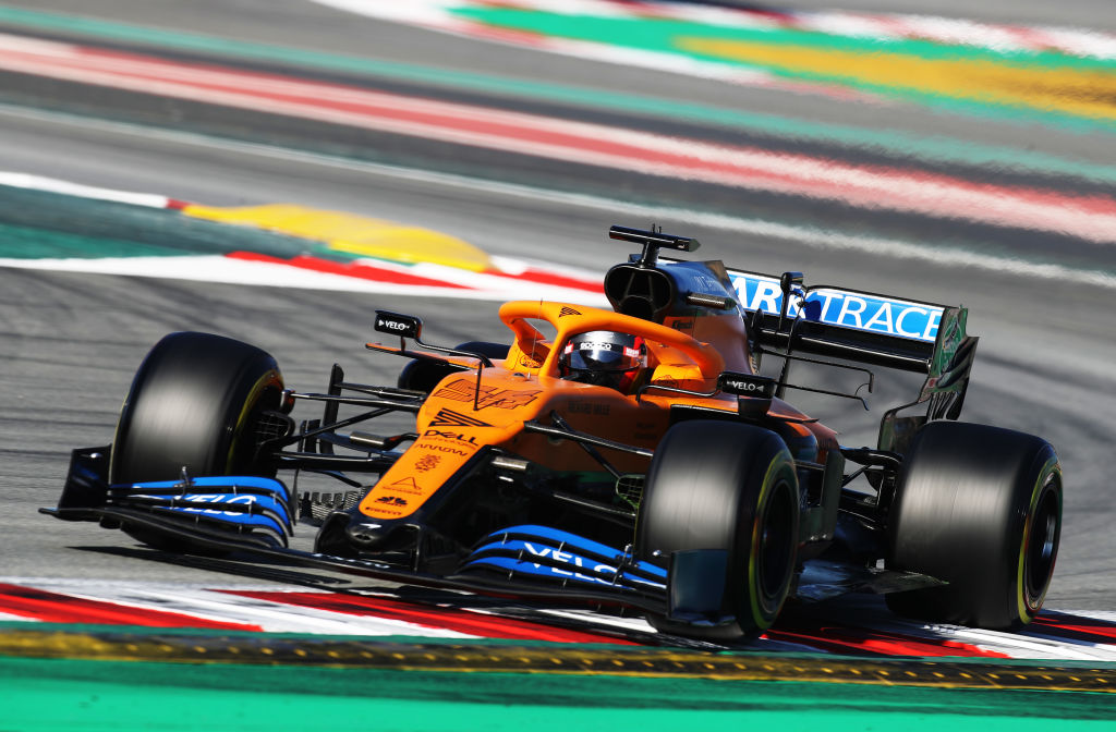 Formula 1 team McLaren and alcohol brand Jack Daniel's have produced a limited edition whiskey bottle.