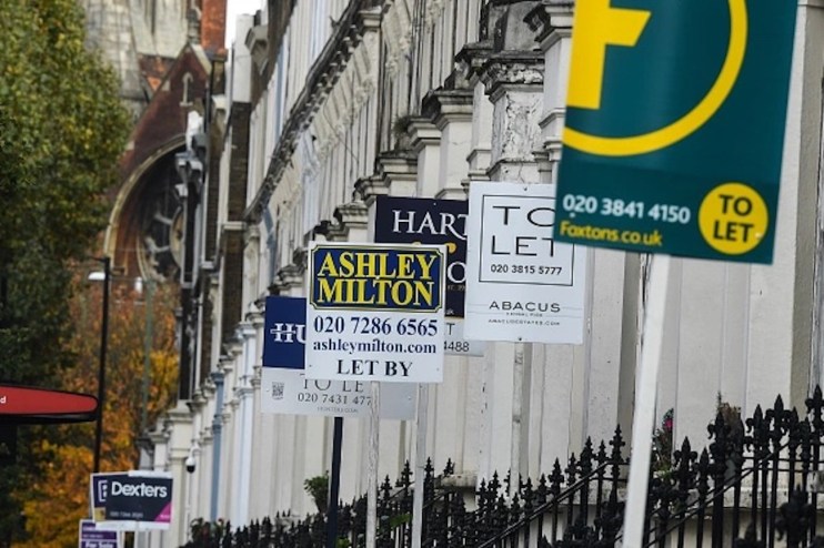 40 per cent of adults are finding it difficult to pay rent or mortgage payments. This is an increase from last years' report of 30 per cent.