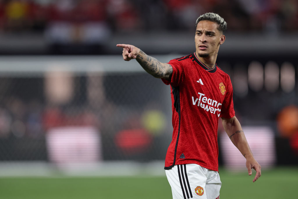 Manchester United have agreed a record extension with kit maker Adidas worth £900m.