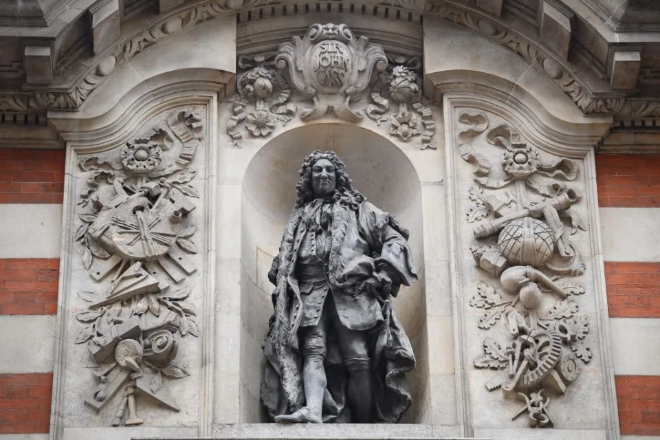 A statue of Sir John Cass in Guildhall

