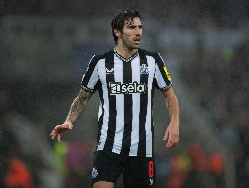 Newcastle United and Italy midfielder Sandro Tonali has been banned for 10 months by his national side&rsquo;s football governing body for breaching betting rules.