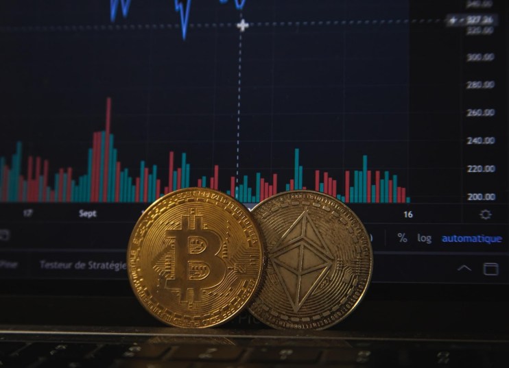 Data from CryptoCompare shows that the price of the flagship cryptocurrency Bitcoin (BTC) went up steadily throughout the week.