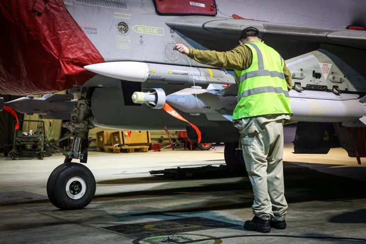 The UK and the US have carried out a fresh set of joint airstrikes in Yemen, in the latest bid to stop Houthi attacks.