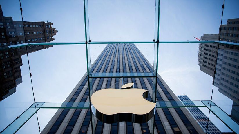 Apple scrapped its decade-long effort to build an electric car amid concerns over the project's direction and costs.