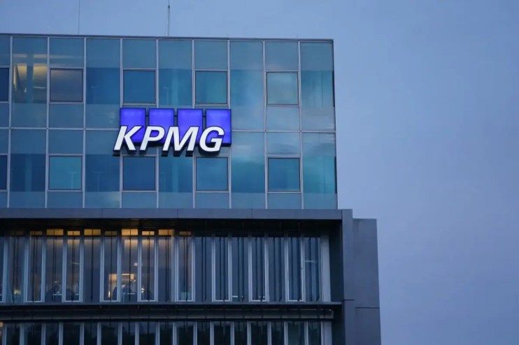 Private business onfidence is economic growth has rocketed following tough macroeconomic conditions