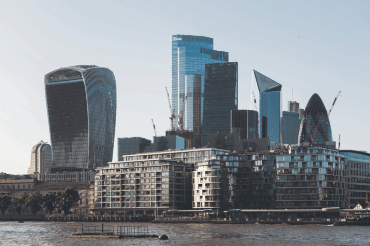 Female CFOs generate substantial returns for struggling companies