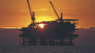 FTSE 100 stocks rise as Brent crude oil prices jump 1.8% to $104.98 amid Strait of Hormuz tensions and Trumps Iran stance